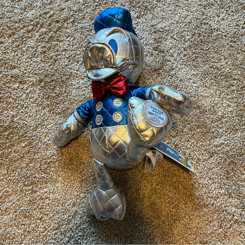 Donald Duck 85th anniversary plush